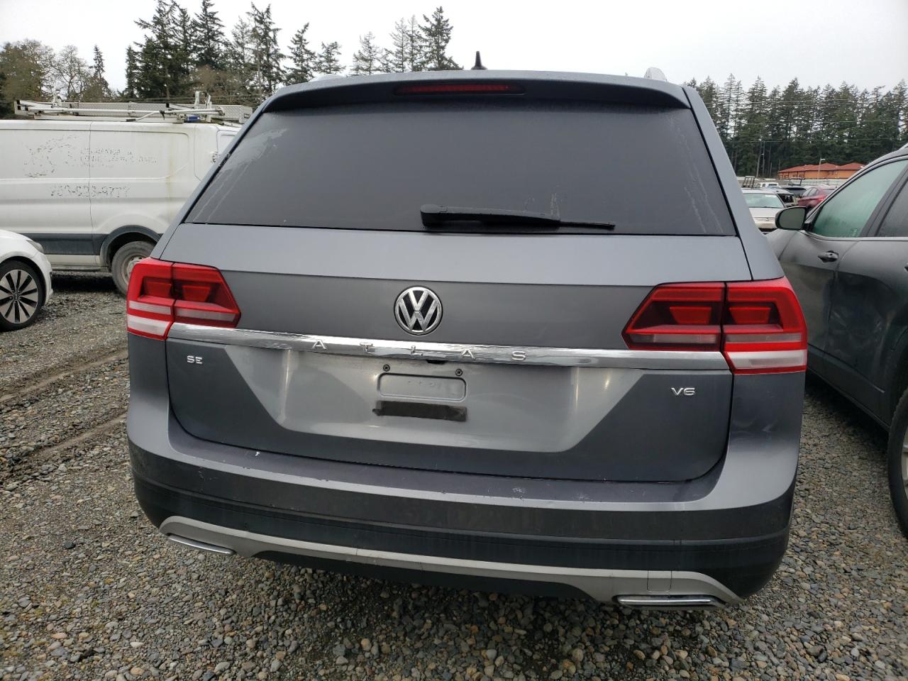 2019 Volkswagen Atlas VIN 1V2WR2CA2KC555015 Copart auction photo, front end / side damage thumbnail 6