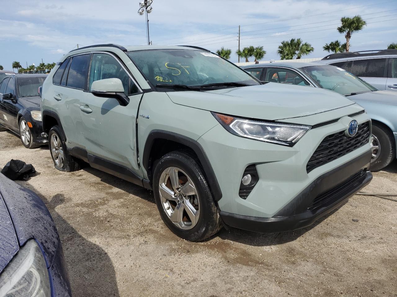 2021 Toyota RAV 4 VIN 4T3B6RFV3MU040718 Copart auction photo, water/flood damage thumbnail 4