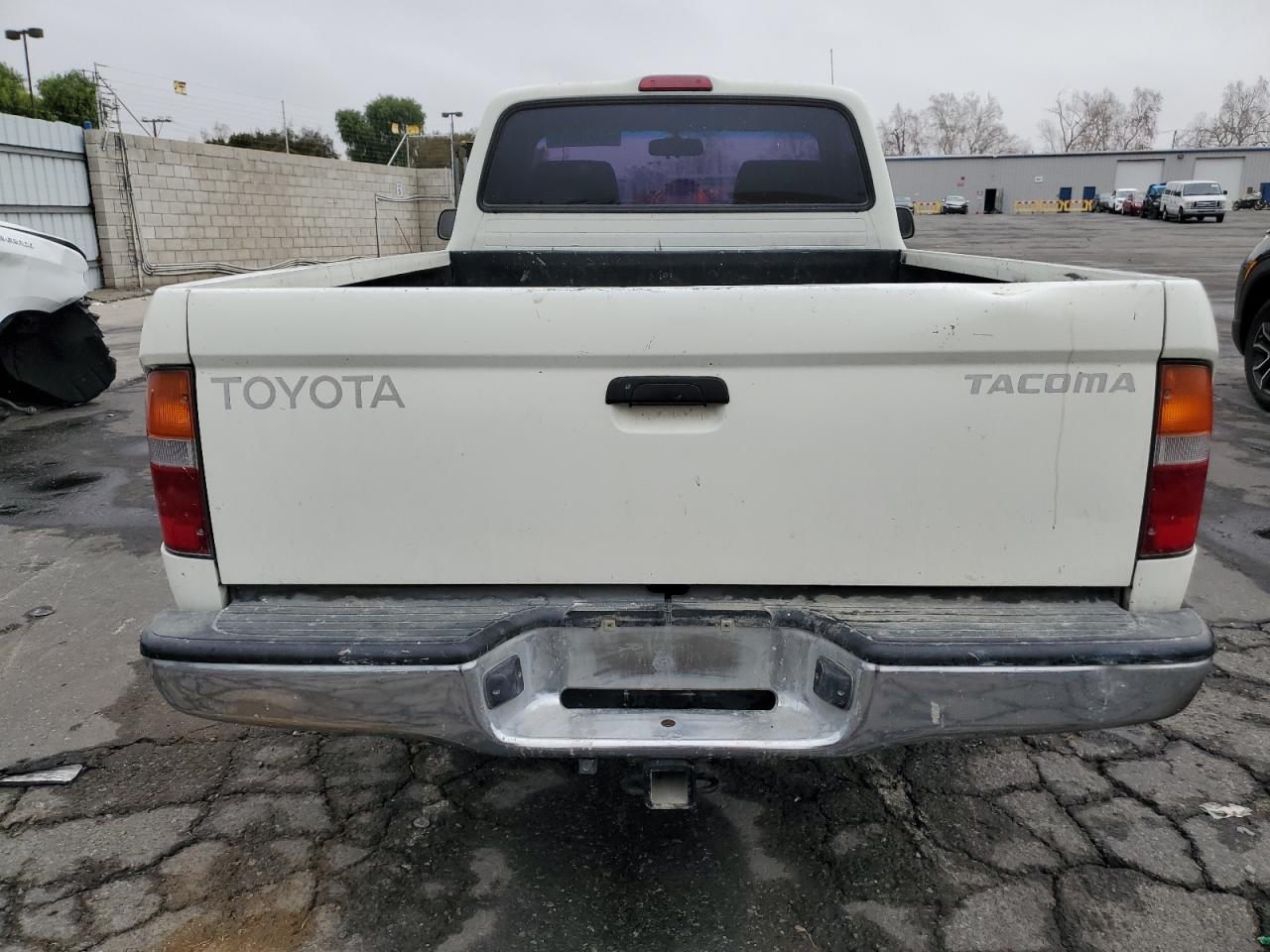 1998 Toyota Tacoma VIN 4TANL42N6WZ118583 Copart auction photo, side damage thumbnail 6