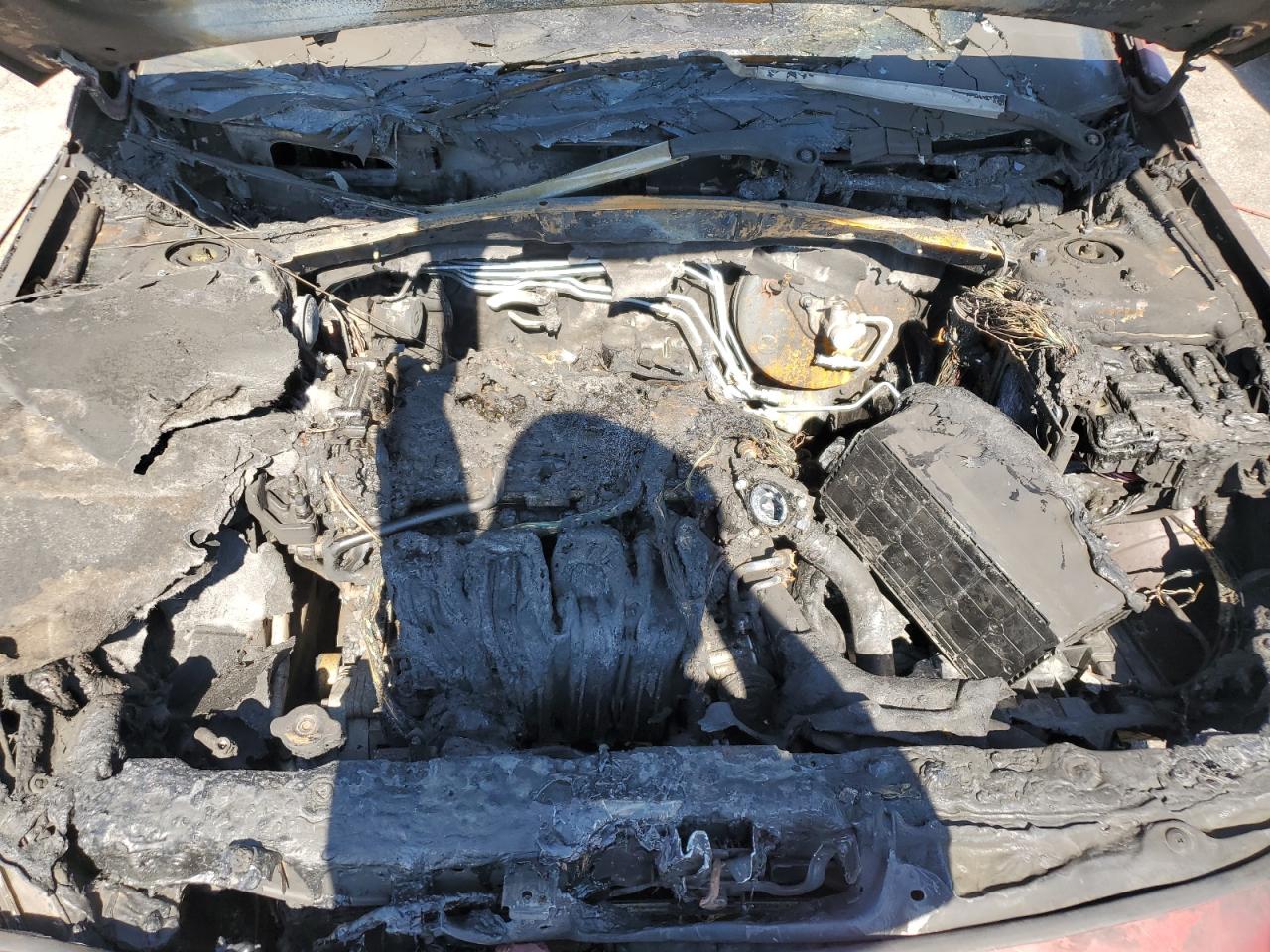 2016 Hyundai Sonata VIN 5NPE24AF2GH383284 Copart auction photo, burn damage thumbnail 11
