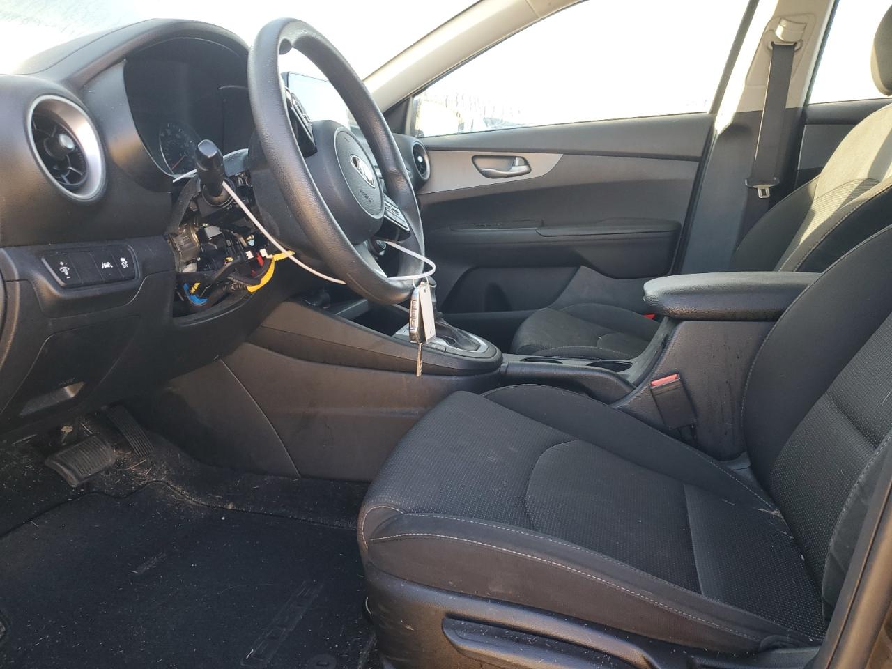 2021 KIA Forte VIN 3KPF24AD2ME266405 Copart auction photo, front end damage thumbnail 7