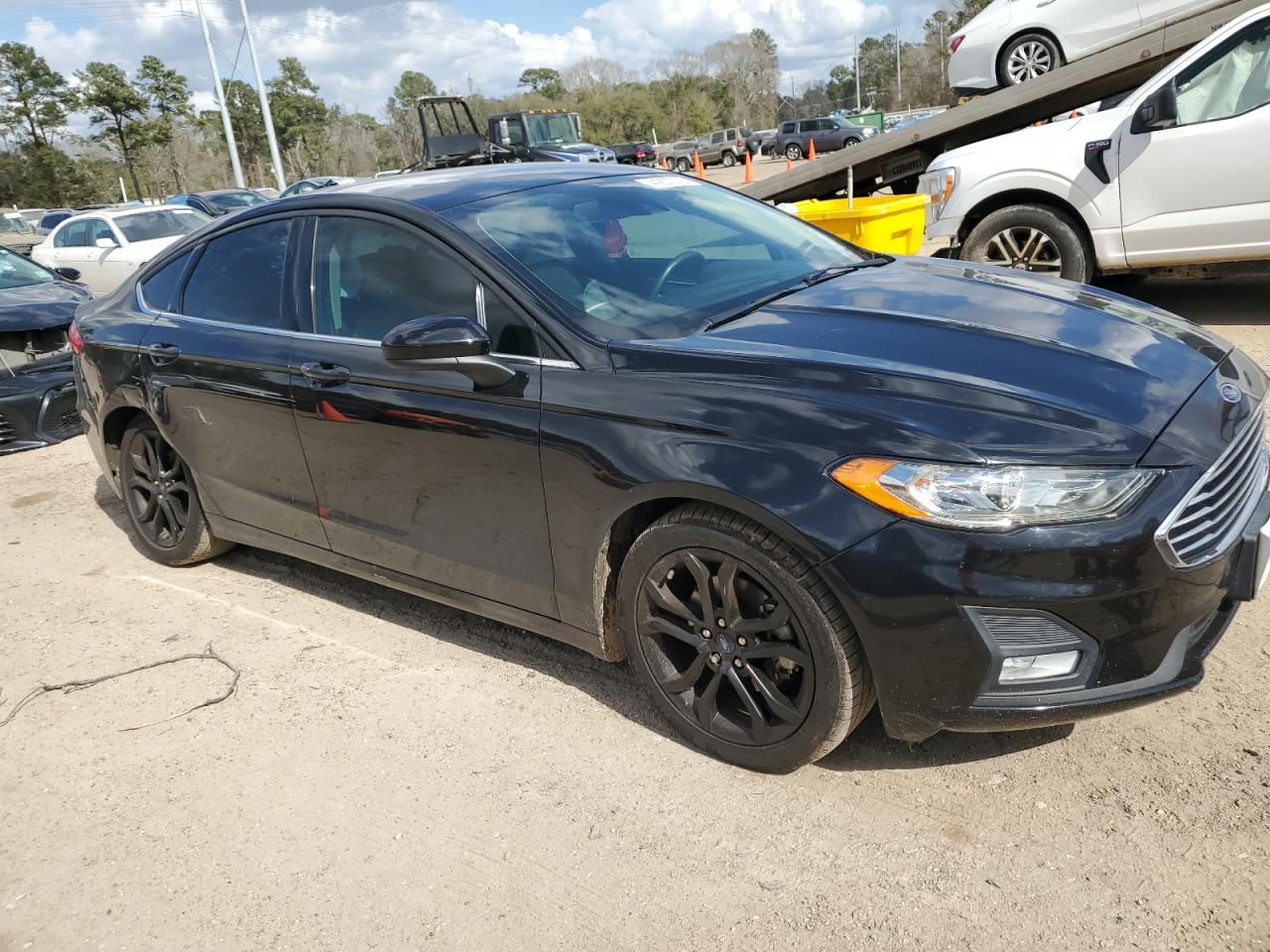 2019 Ford Fusion VIN 3FA6P0HD3KR198188 Copart auction photo, side / undercarriage damage thumbnail 4