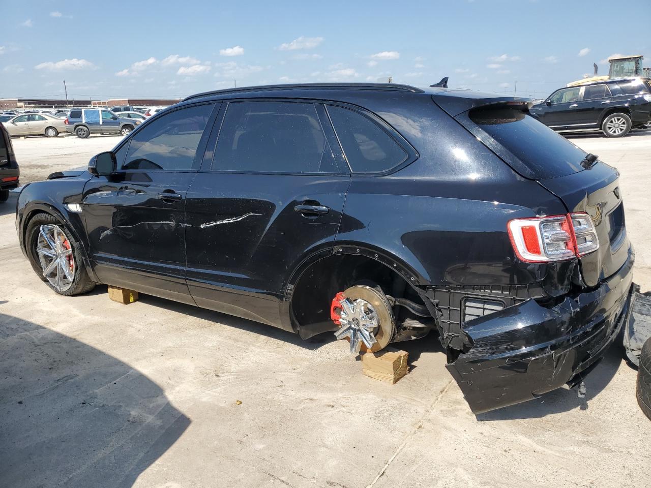 2017 Bentley Bentayga VIN SJAAC2ZV2HC012569 Copart auction photo, all over damage thumbnail 2