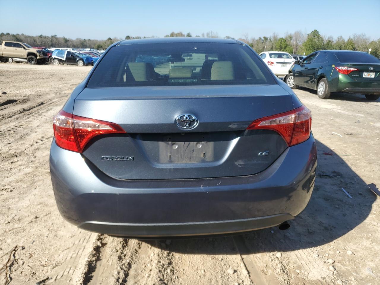 2018 Toyota Corolla VIN 2T1BURHE3JC017237 Copart auction photo, side / front end damage thumbnail 6
