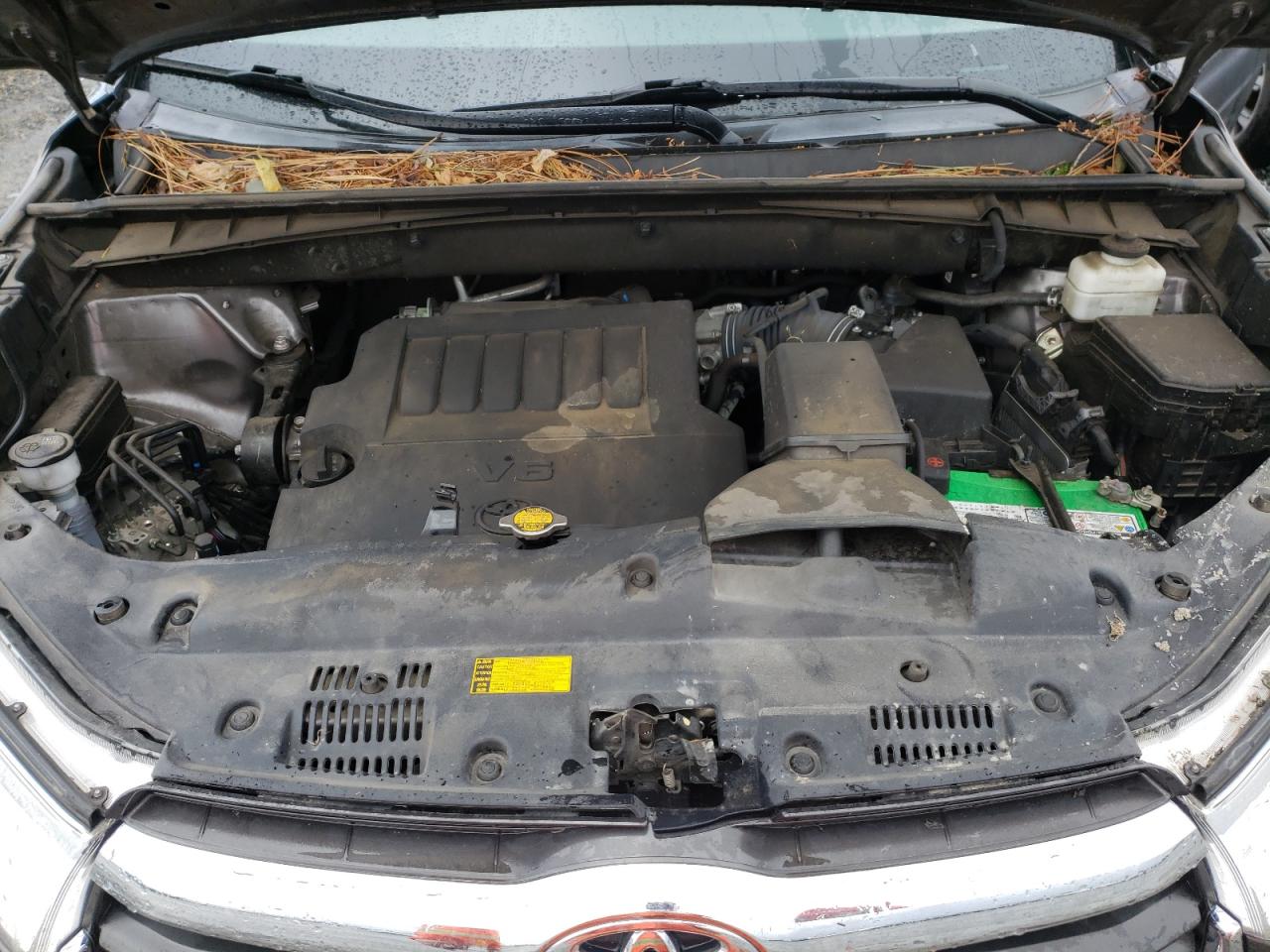2014 Toyota Highlander VIN 5TDJKRFH1ES005504 Copart auction photo, undercarriage damage thumbnail 12