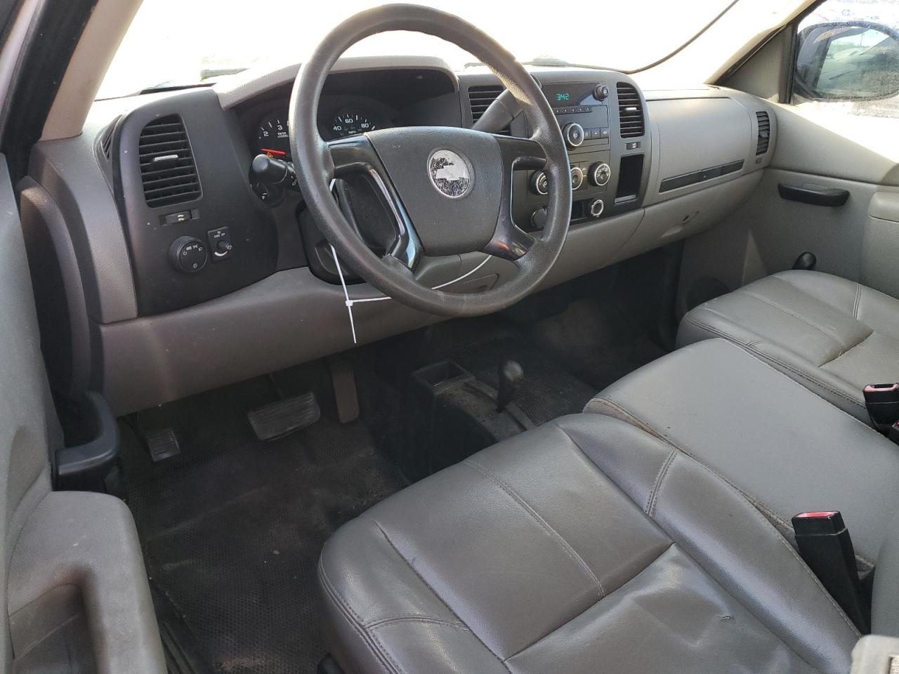 2010 Chevrolet Silverado VIN 1GCPKPEX2AZ244690 Copart auction photo, minor dent/scratches / normal wear damage thumbnail 8