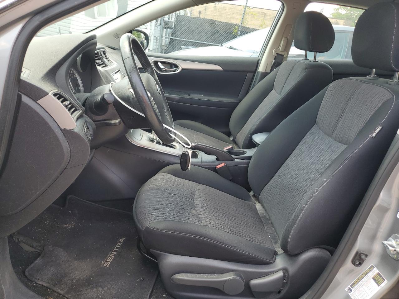 2014 Nissan Sentra VIN 3N1AB7AP9EY305693 Copart auction photo, front end / minor dent/scratches damage thumbnail 7
