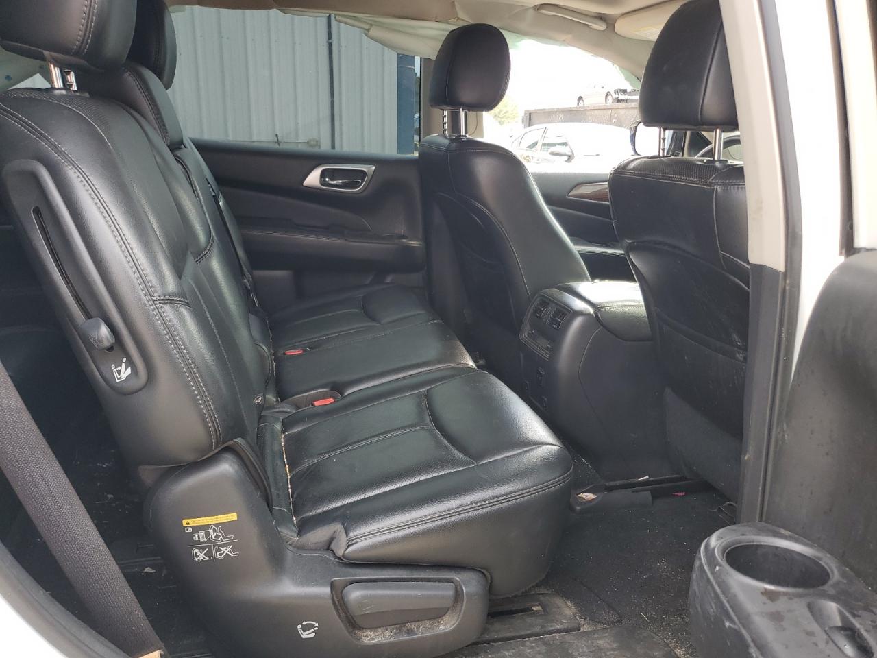 2017 Nissan Pathfinder VIN 5N1DR2MN3HC612739 Copart auction photo, front end / minor dent/scratches damage thumbnail 12