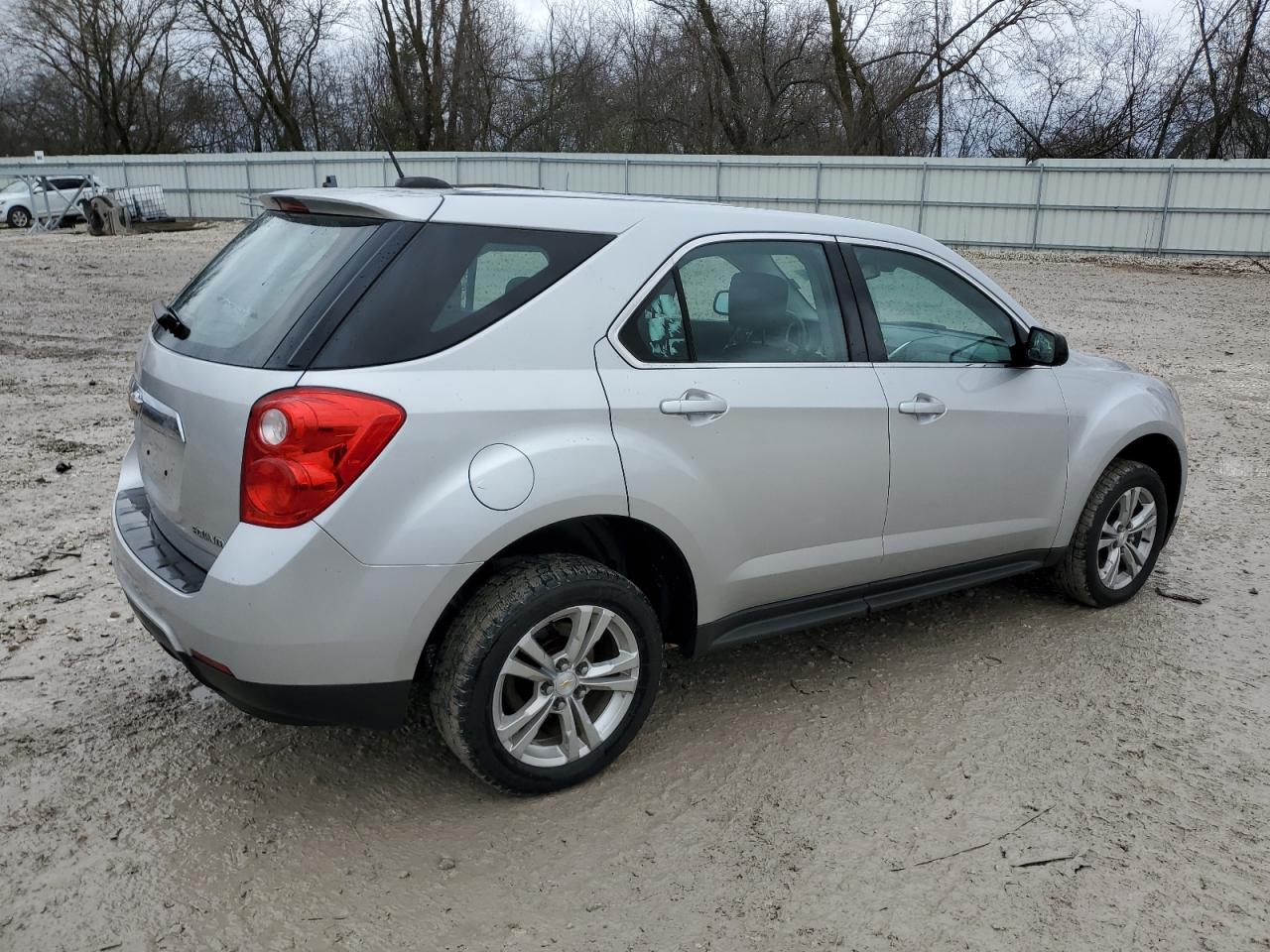 2015 Chevrolet Equinox VIN 2GNALAEK8F1102632 Copart auction photo, front end / side damage thumbnail 3