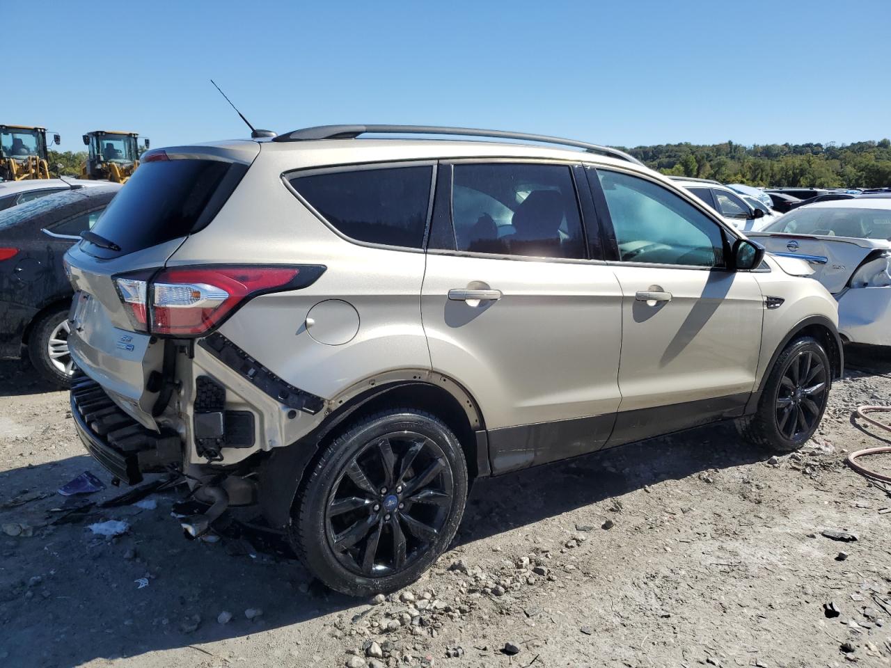 2017 Ford Escape VIN 1FMCU9G98HUE25928 Copart auction photo, front end / rear end damage thumbnail 3
