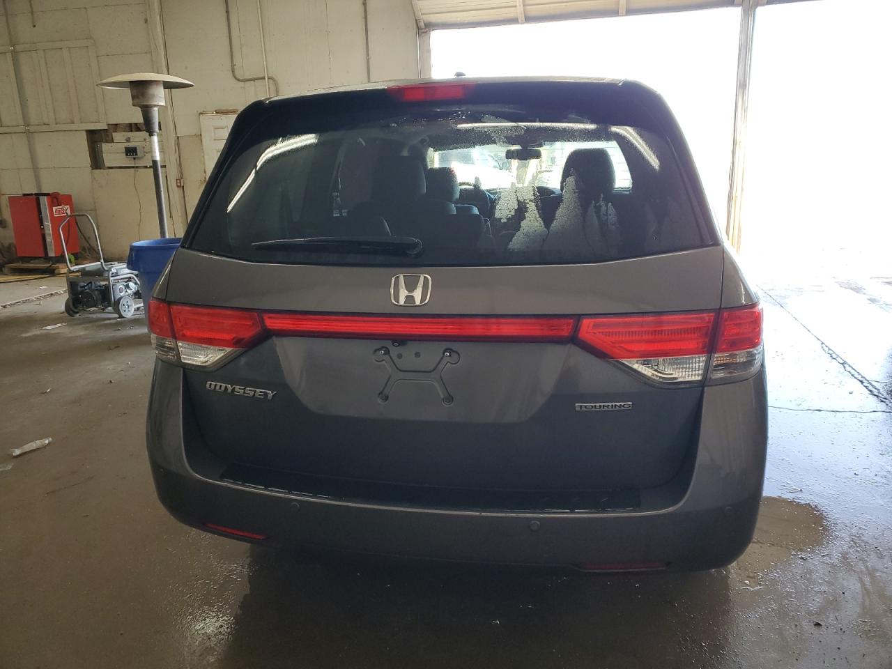 2014 Honda Odyssey VIN 5FNRL5H97EB101284 Copart auction photo, front end / minor dent/scratches damage thumbnail 6
