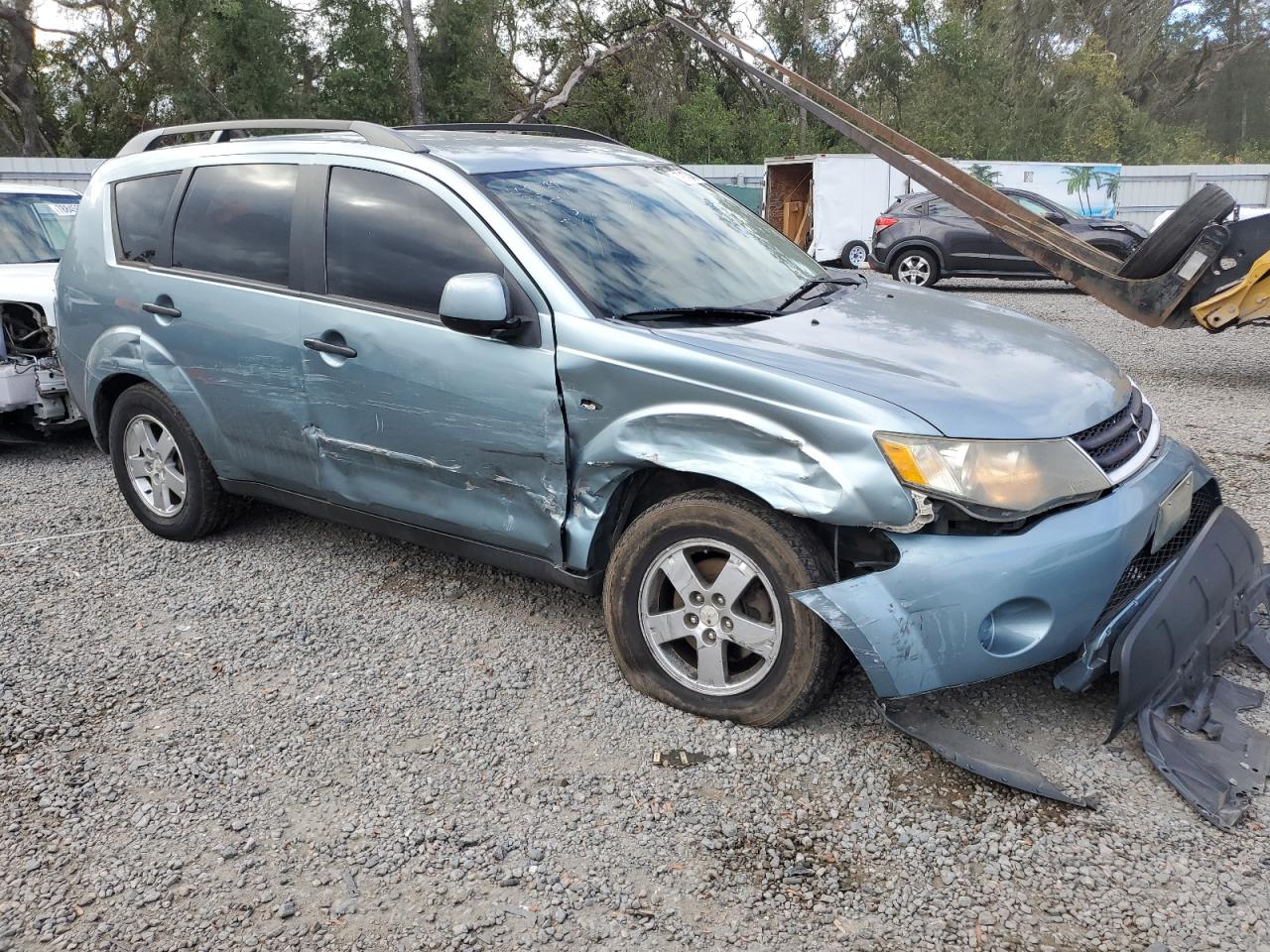 2007 Mitsubishi Outlander VIN JA4MT31X57U012695 Copart auction photo, side / front end damage thumbnail 4