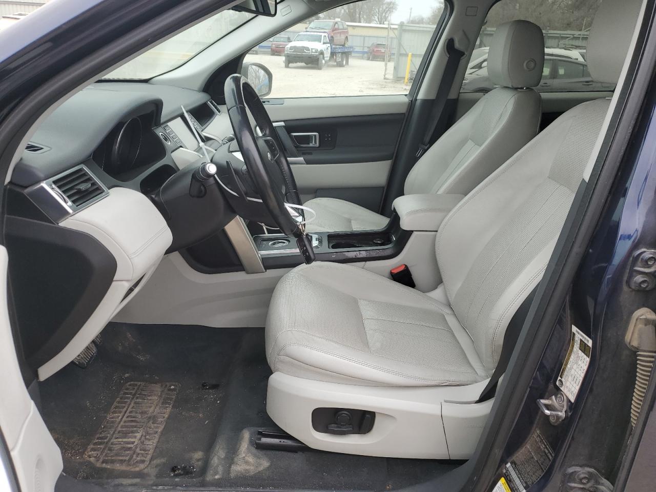 2015 Land Rover Discovery VIN SALCR2BG2FH542339 Copart auction photo, normal wear damage thumbnail 7