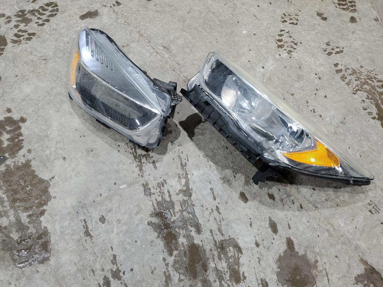 2017 Ford Escape VIN 1FMCU9GD9HUD94256 Copart auction photo, front end damage thumbnail 13
