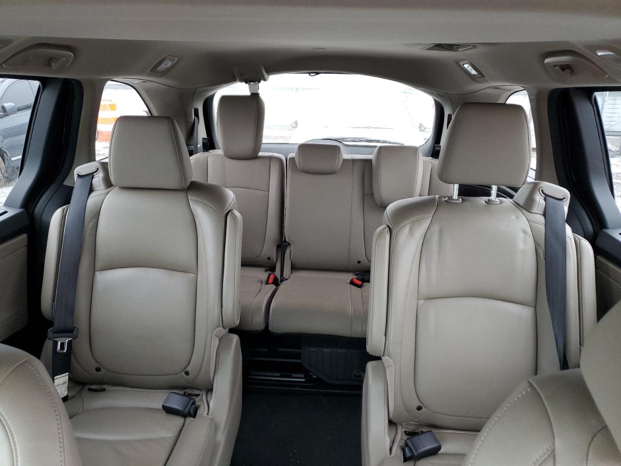 2018 Honda Odyssey VIN 5FNRL6H71JB106608 Copart auction photo, rear end / minor dent/scratches damage thumbnail 10
