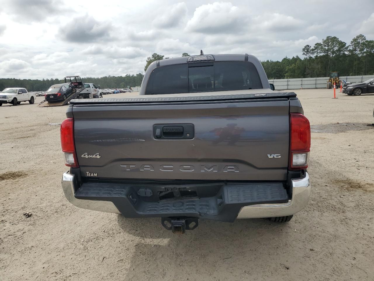 2019 Toyota Tacoma VIN 5TFCZ5AN0KX197742 Copart auction photo, rear end damage thumbnail 6