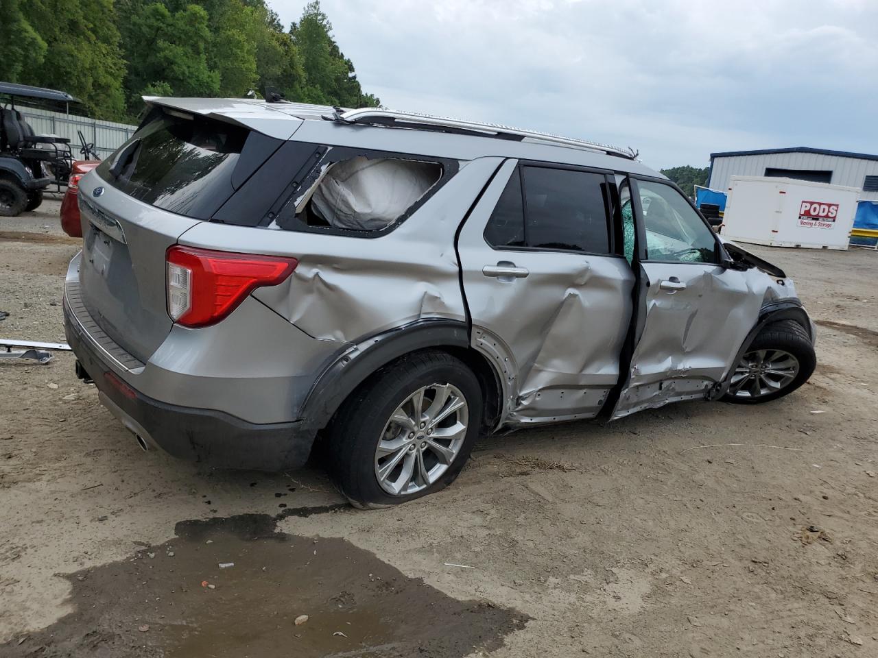 2021 Ford Explorer VIN 1FMSK7FH1MGC17218 Copart auction photo, all over damage thumbnail 3