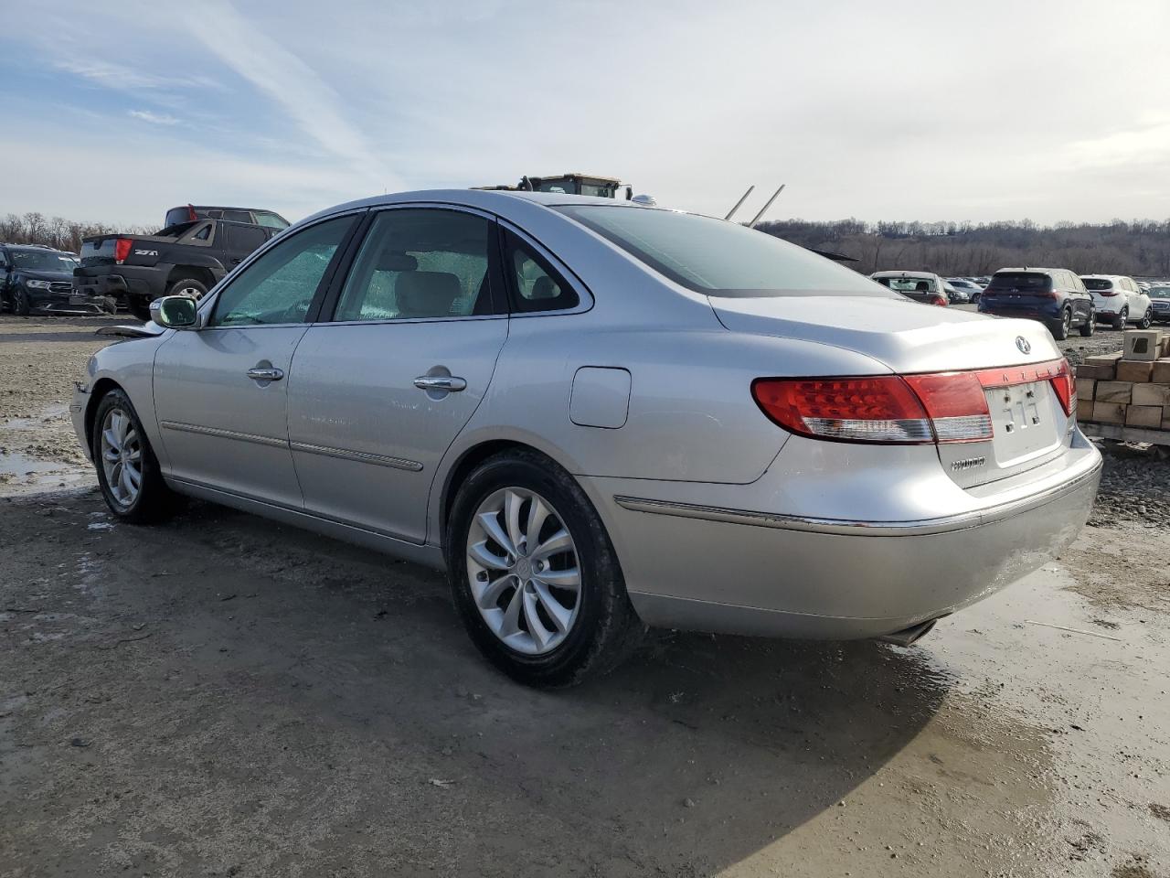 2008 Hyundai Azera VIN KMHFC46F58A291147 Copart auction photo, front end damage thumbnail 2