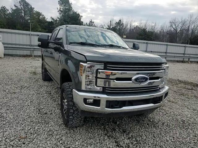 2019 Ford F250 VIN 1FT7W2BT2KED50297 Copart auction photo, vandalism damage thumbnail 11