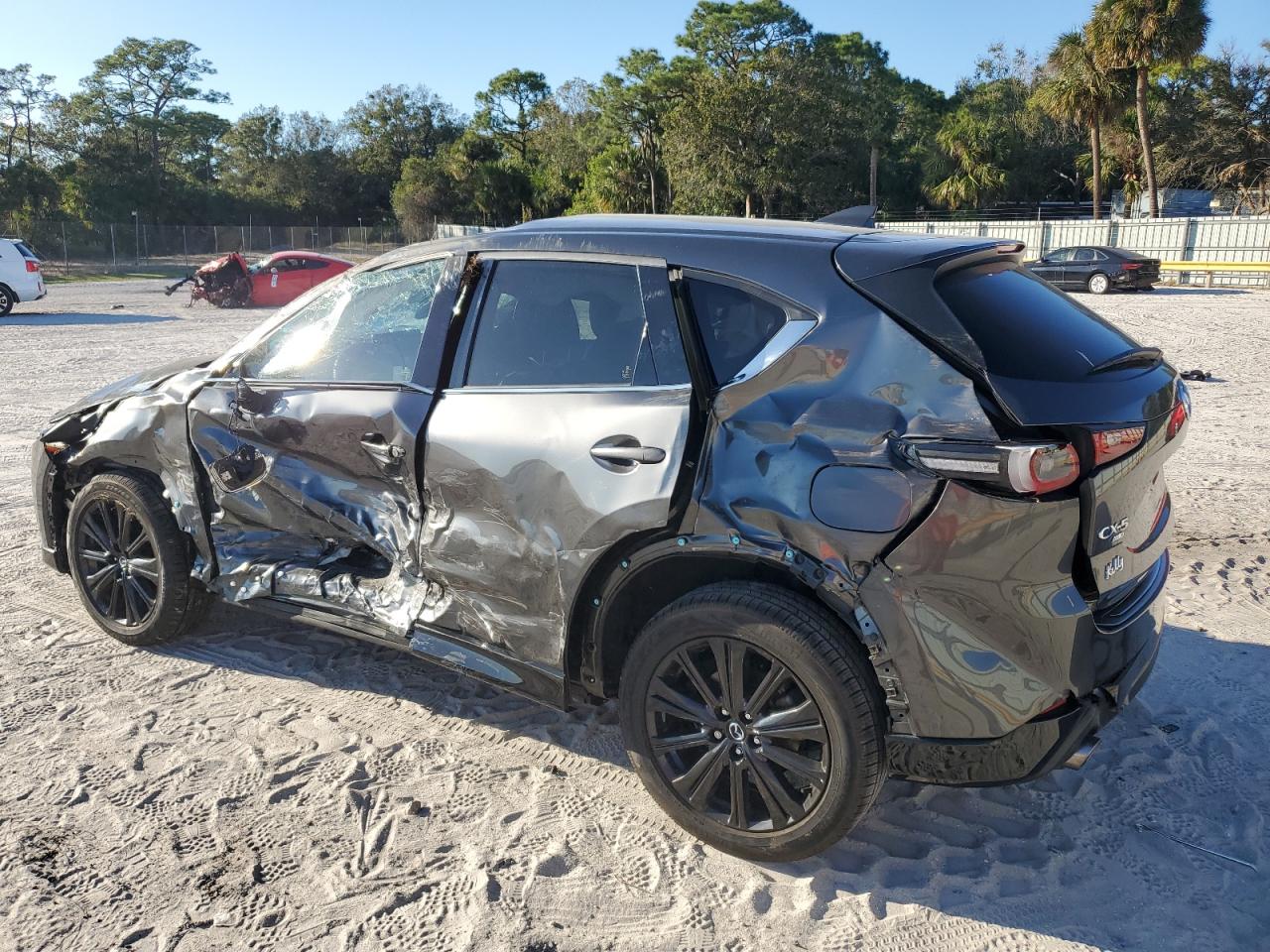 2022 Mazda CX-5 VIN JM3KFBAYXN0560985 Copart auction photo, all over damage thumbnail 2