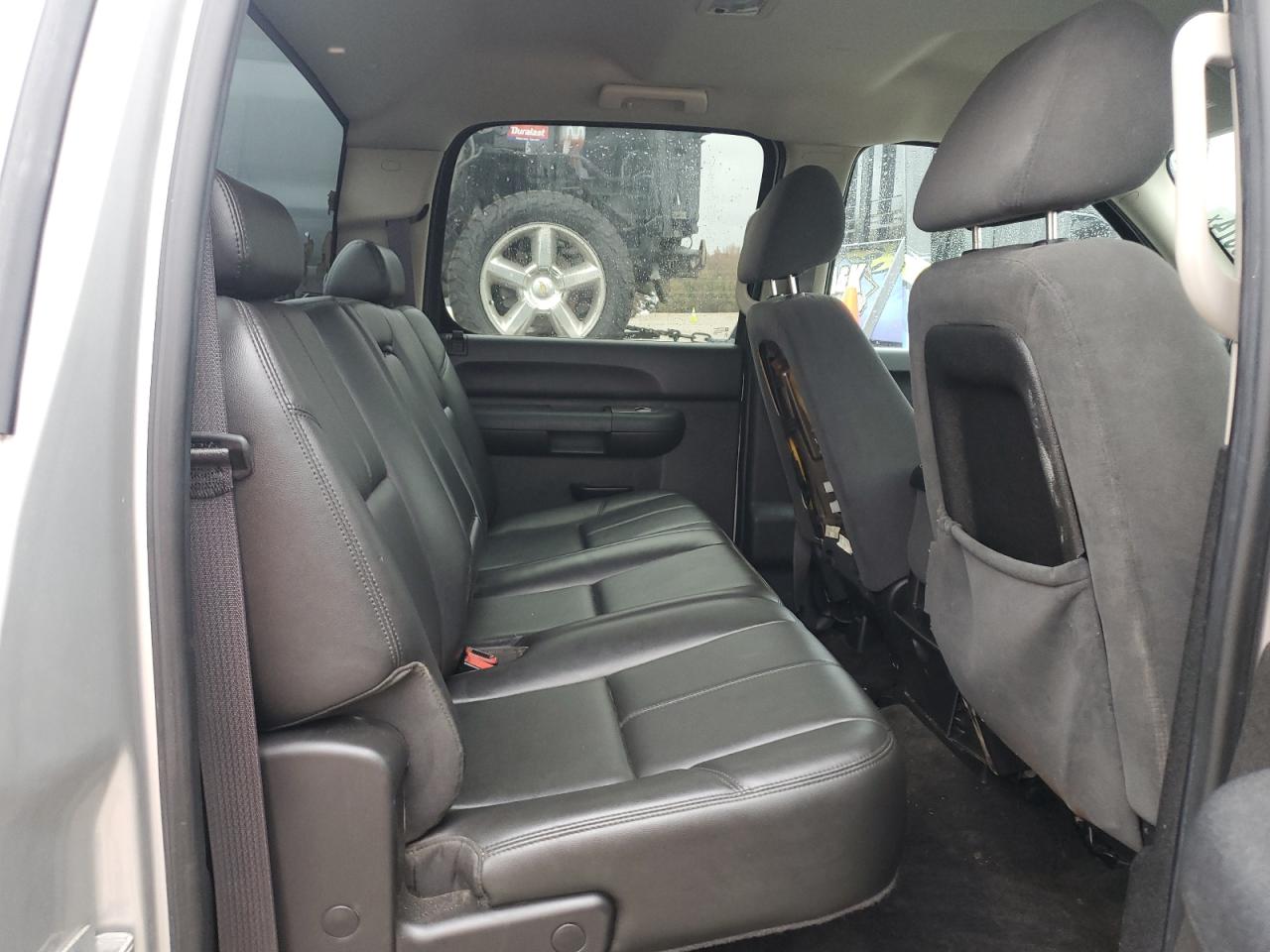 2011 Chevrolet Silverado VIN 3GCPKSE32BG394445 Copart auction photo, front end damage thumbnail 10
