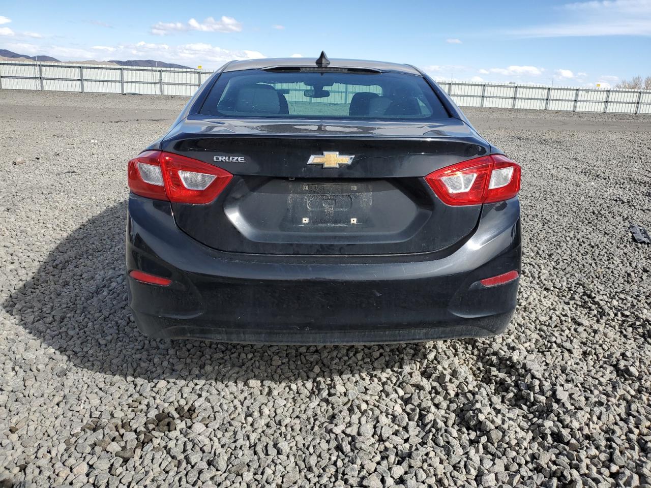2017 Chevrolet Cruze VIN 1G1BC5SMXH7256719 Copart auction photo, front end / minor dent/scratches damage thumbnail 6