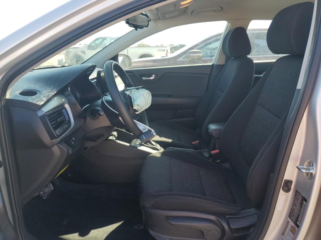 2022 KIA Rio VIN 3KPA24AD1NE455123 Copart auction photo, front end / minor dent/scratches damage thumbnail 7