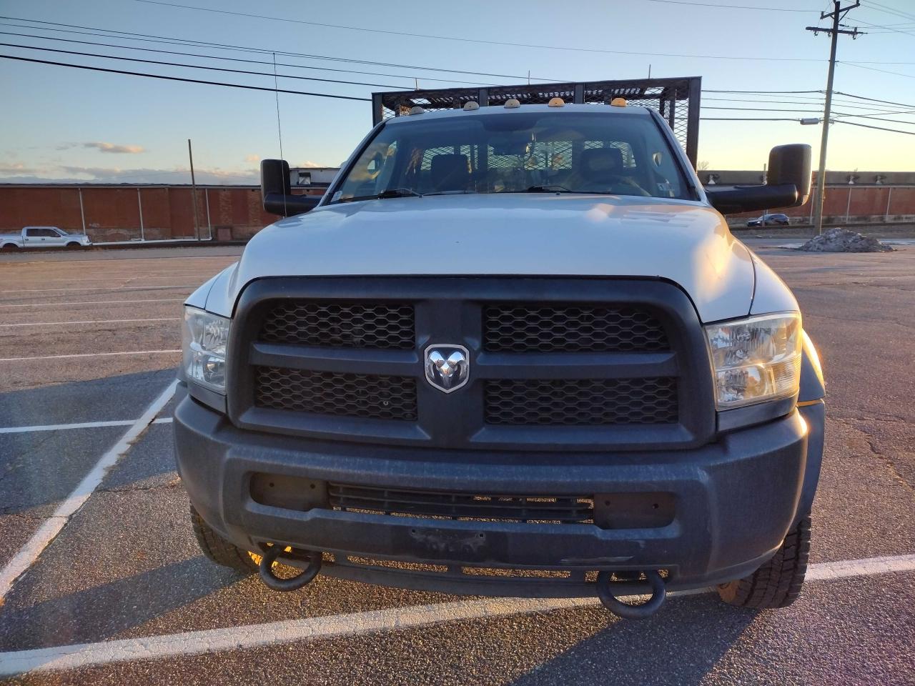 2016 RAM 5500 VIN 3C7WRMCJ4GG261524 Copart auction photo, normal wear / minor dent/scratches damage thumbnail 6