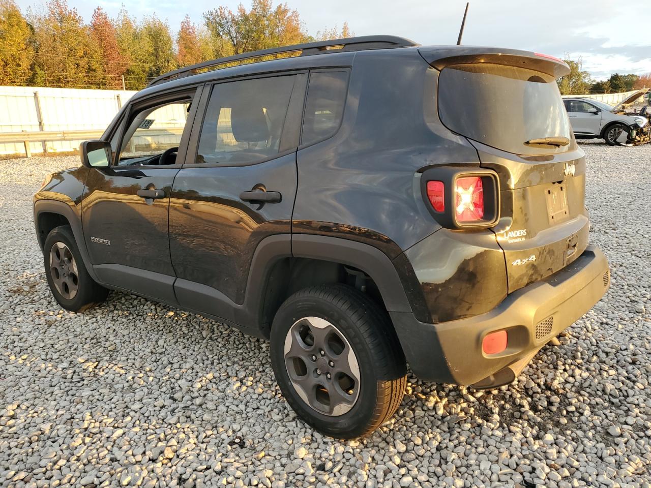 2018 Jeep Renegade VIN ZACCJBAB4JPH33556 Copart auction photo, side damage thumbnail 2