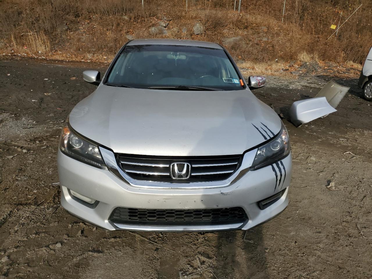 2013 Honda Accord VIN 1HGCR2F54DA035269 Copart auction photo, rear end / minor dent/scratches damage thumbnail 5