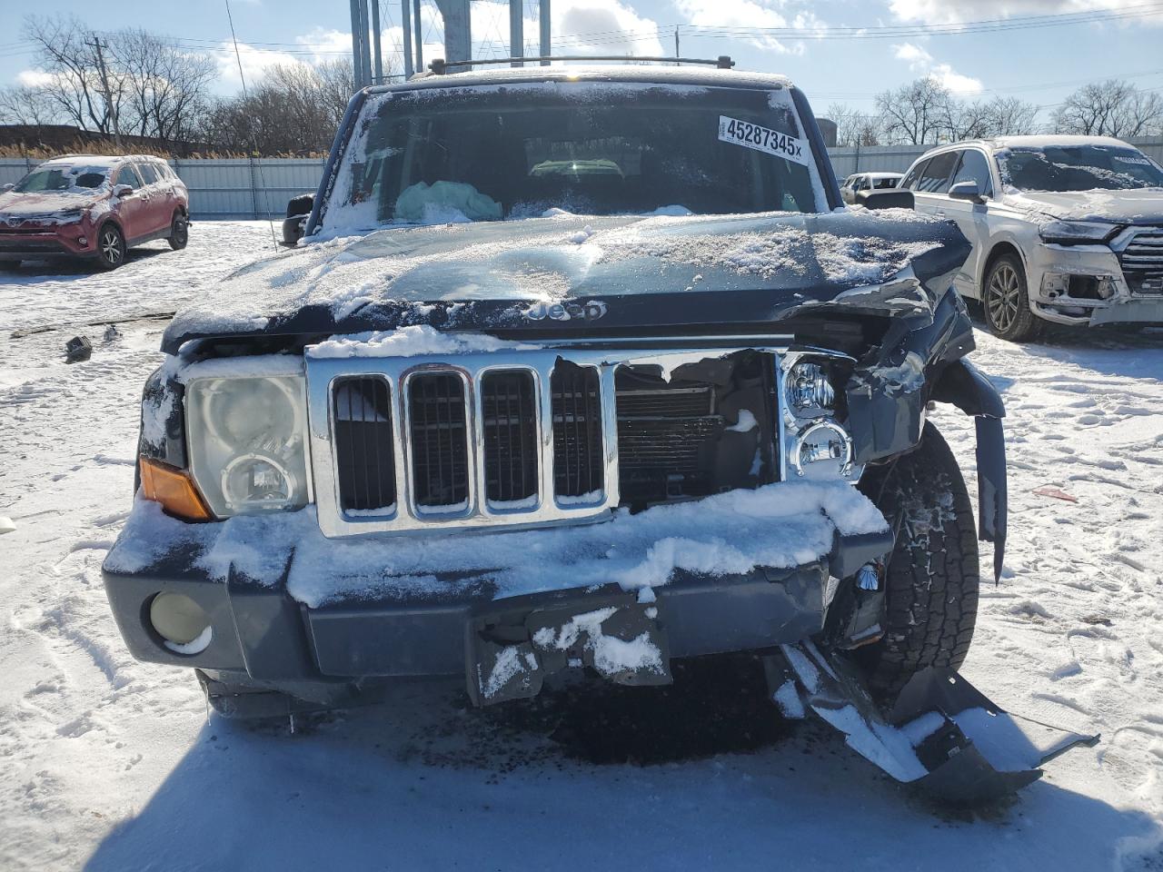2010 Jeep Commander VIN 1J4RG4GK8AC131575 Copart auction photo, front end damage thumbnail 5