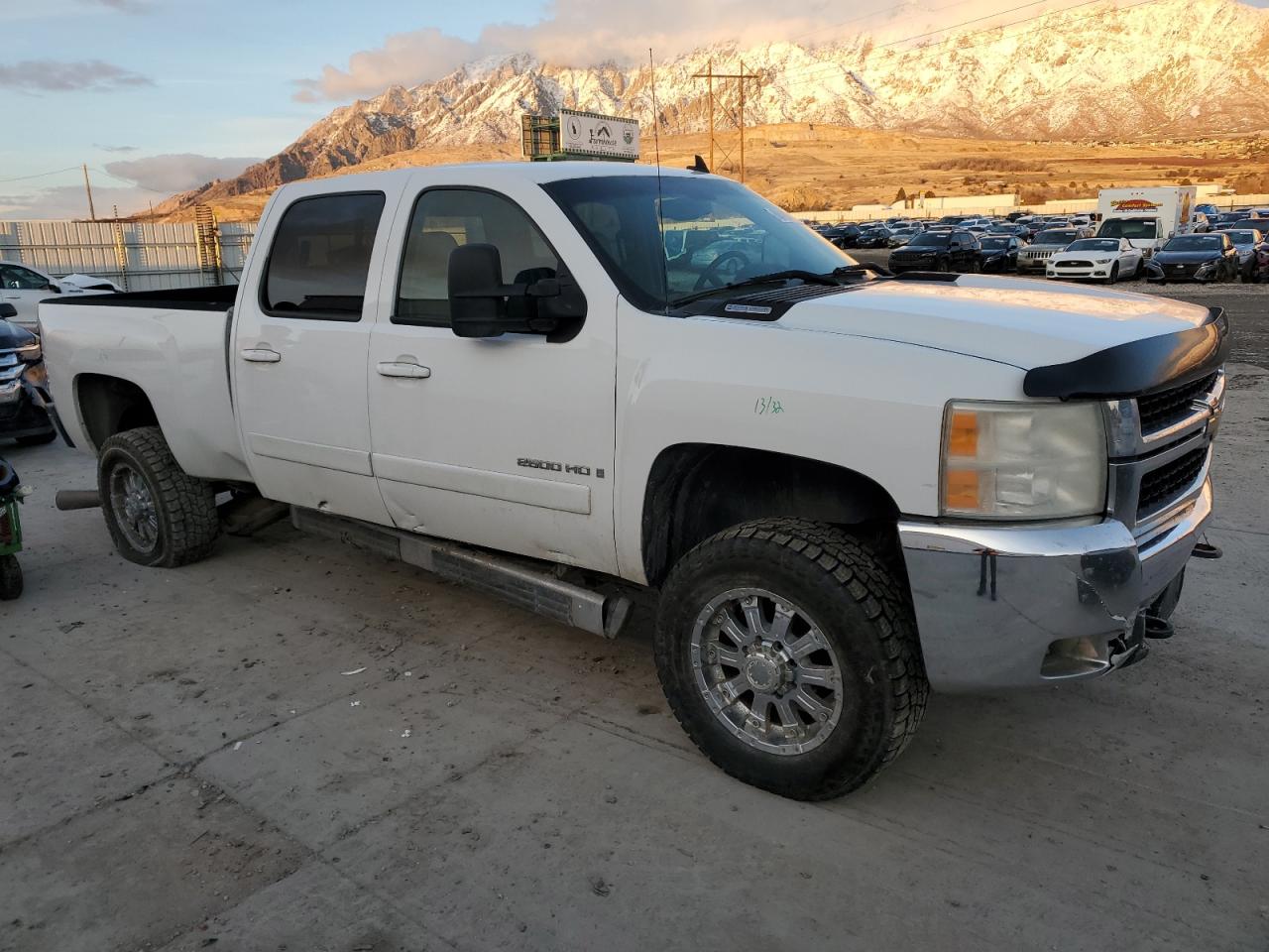 2008 Chevrolet Silverado VIN 1GCHK23648F155992 Copart auction photo, all over / undercarriage damage thumbnail 4