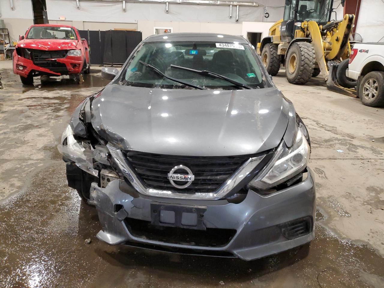 2016 Nissan Altima VIN 1N4AL3AP9GN373159 Copart auction photo, front end / side damage thumbnail 5