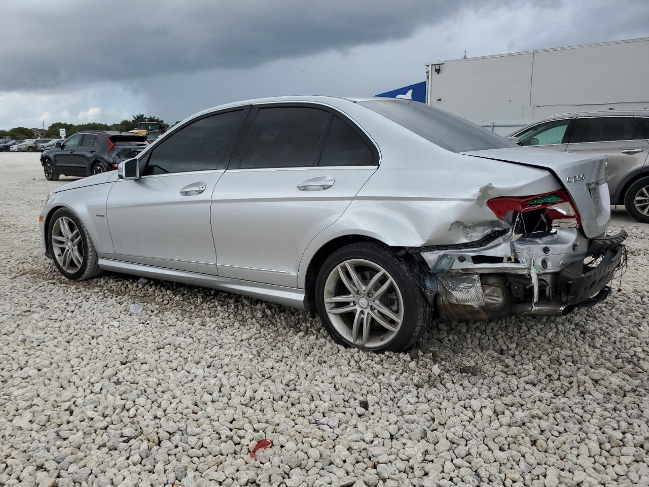 2012 Mercedes-Benz C-klasse VIN WDDGF4HB2CR204153 Copart auction photo, rear end damage thumbnail 2