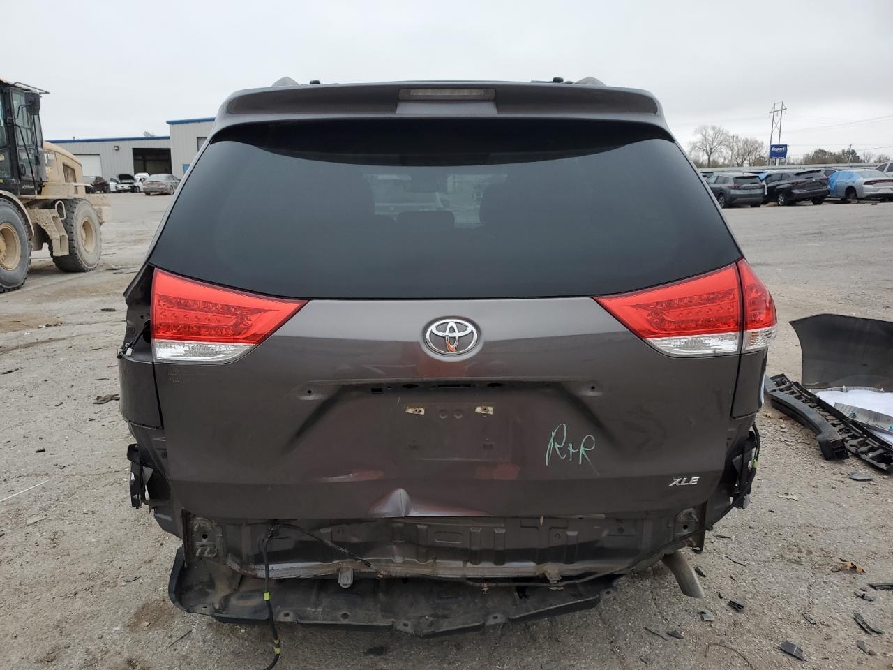 2014 Toyota Sienna VIN 5TDYK3DC5ES490555 Copart auction photo, hail / rear end damage thumbnail 6