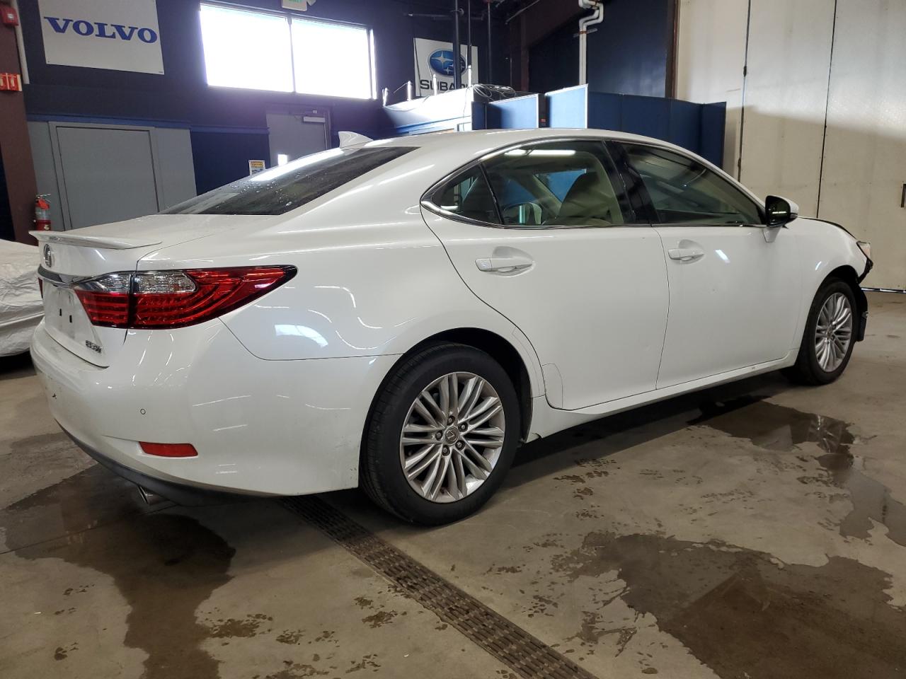 2015 Lexus ES VIN JTHBK1GG3F2152930 Copart auction photo, front end / minor dent/scratches damage thumbnail 3