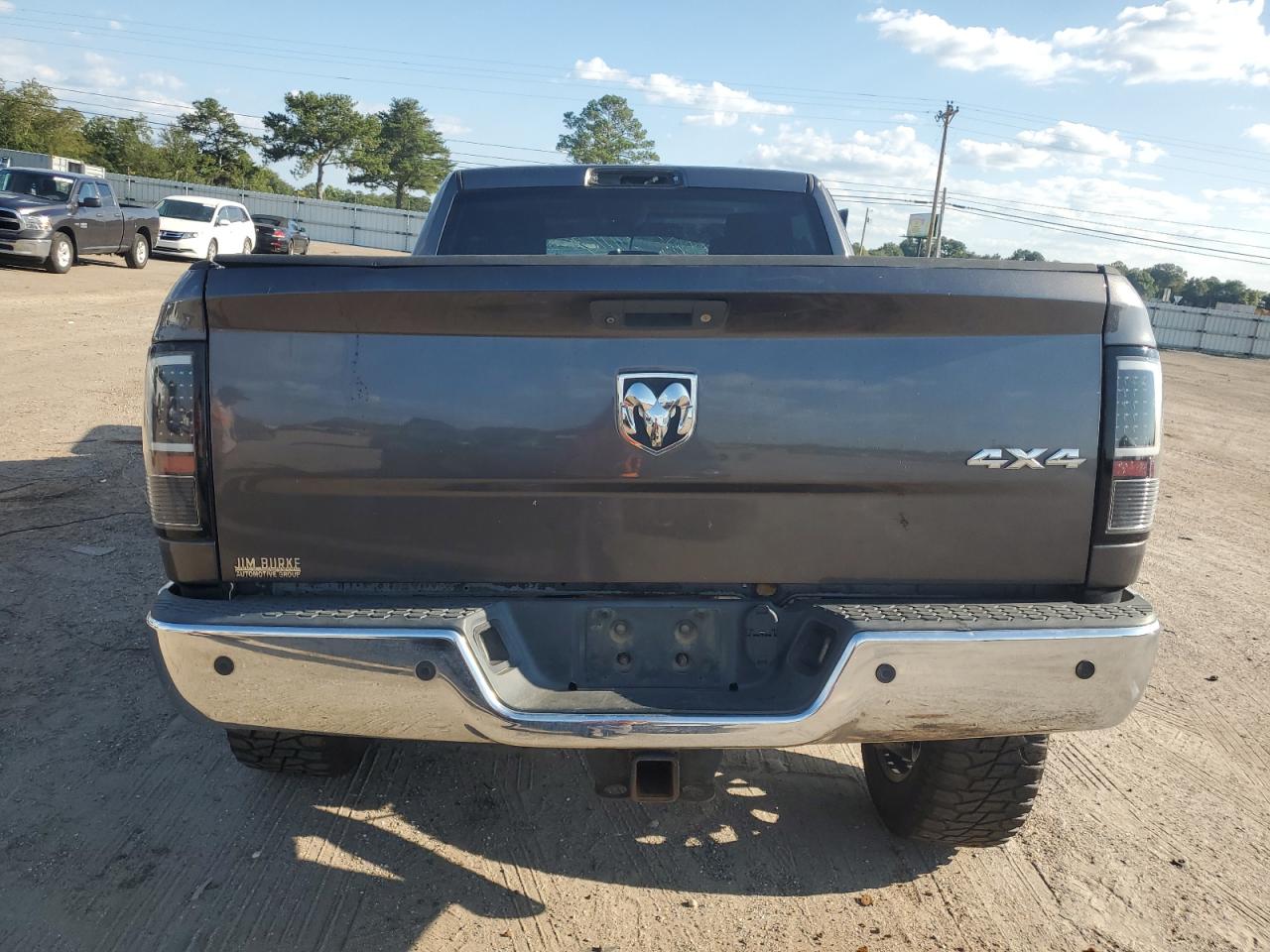 2015 RAM 2500 VIN 3C6UR5CL3FG503527 Copart auction photo, all over damage thumbnail 6