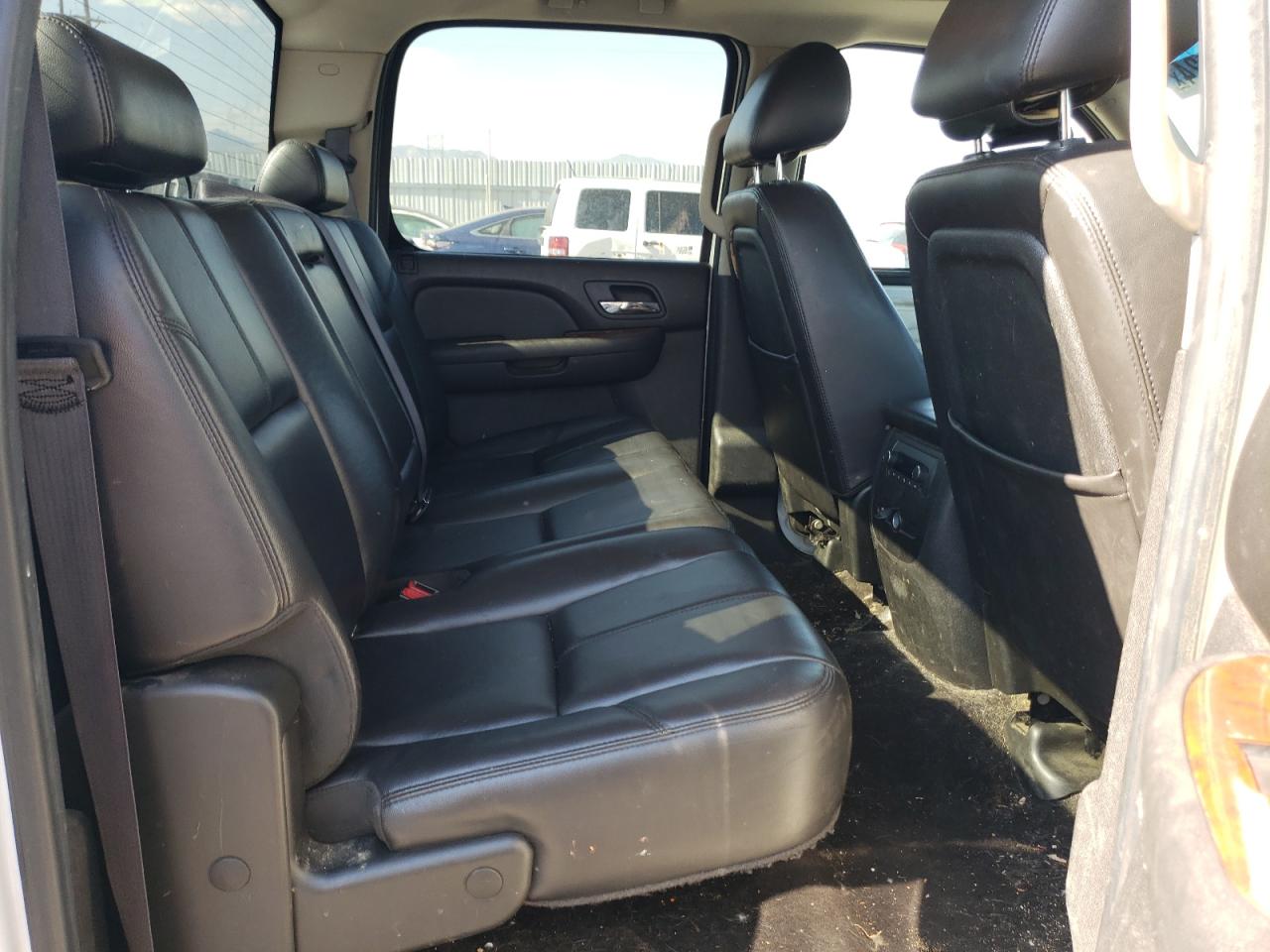 2011 Chevrolet Silverado VIN 1GC4K1C81BF132820 Copart auction photo, vandalism / hail damage thumbnail 11