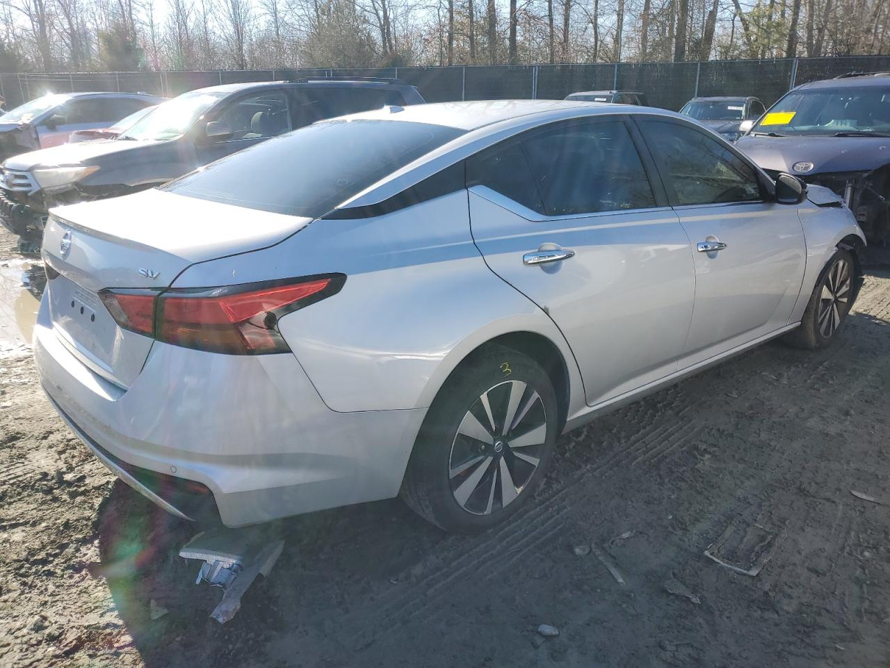 2021 Nissan Altima VIN 1N4BL4DV0MN326067 Copart auction photo, front end damage thumbnail 3