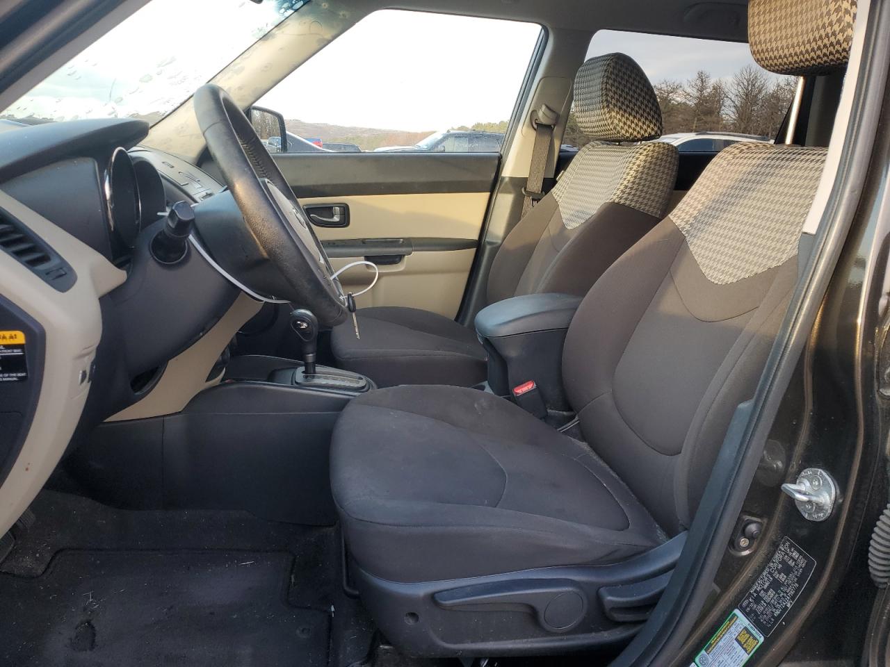 2010 KIA Soul VIN KNDJT2A22A7192778 Copart auction photo, burn / minor dent/scratches damage thumbnail 7
