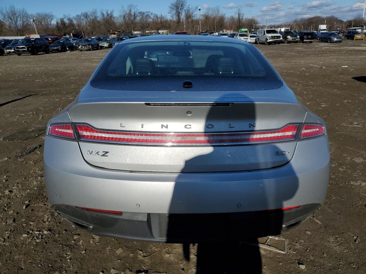 2016 Lincoln MKZ VIN 3LN6L2LU8GR631273 Copart auction photo, side / minor dent/scratches damage thumbnail 6