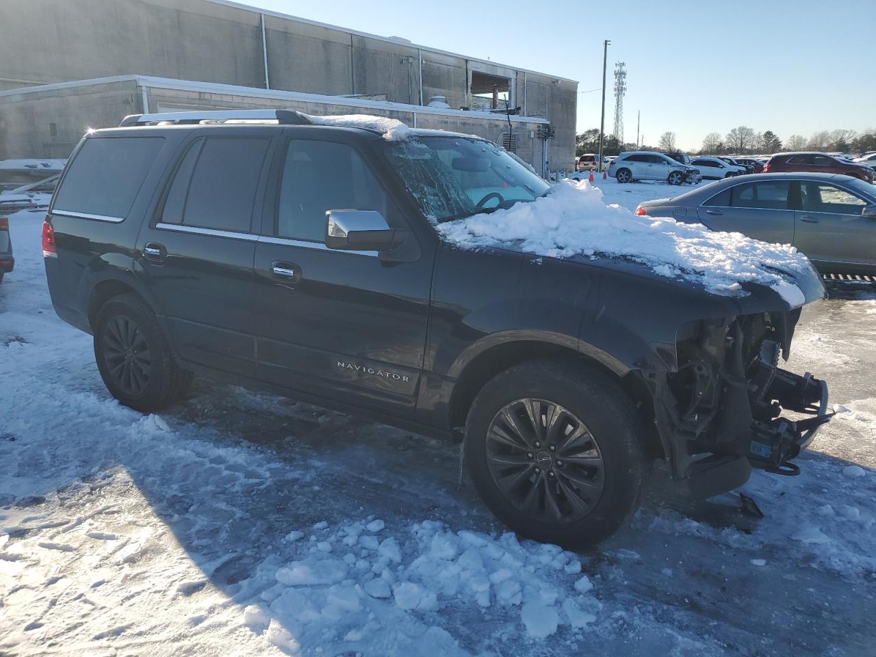 2017 Lincoln Navigator VIN 5LMJJ2JT2HEL08798 Copart auction photo, front end / minor dent/scratches damage thumbnail 4