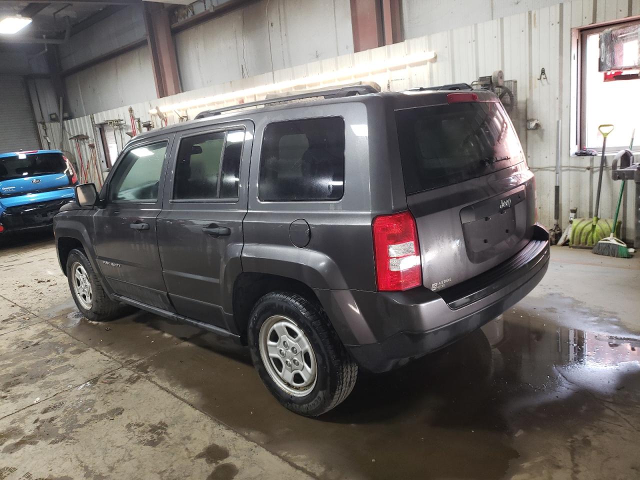 2016 Jeep Liberty (Patriot) VIN 1C4NJPBA3GD787594 Copart auction photo, normal wear damage thumbnail 2