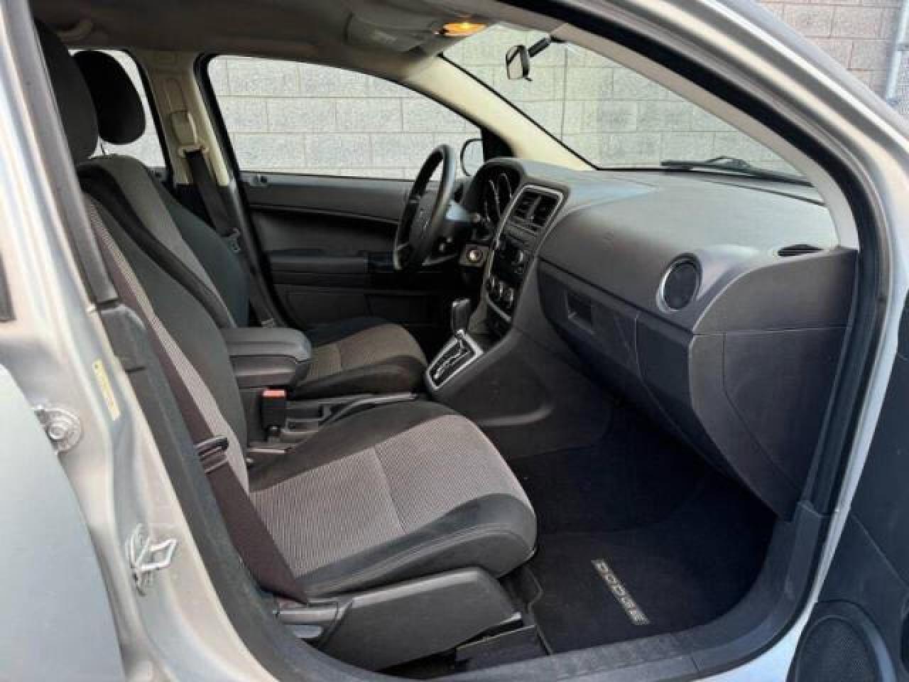 2010 Dodge Caliber VIN 1B3CB4HA1AD579409 Copart auction photo, normal wear damage thumbnail 5