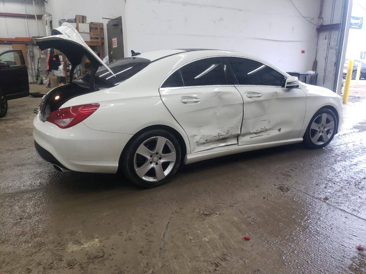2016 Mercedes-Benz CLA-klasse VIN WDDSJ4GBXGN326931 Copart auction photo, side / rear end damage thumbnail 3