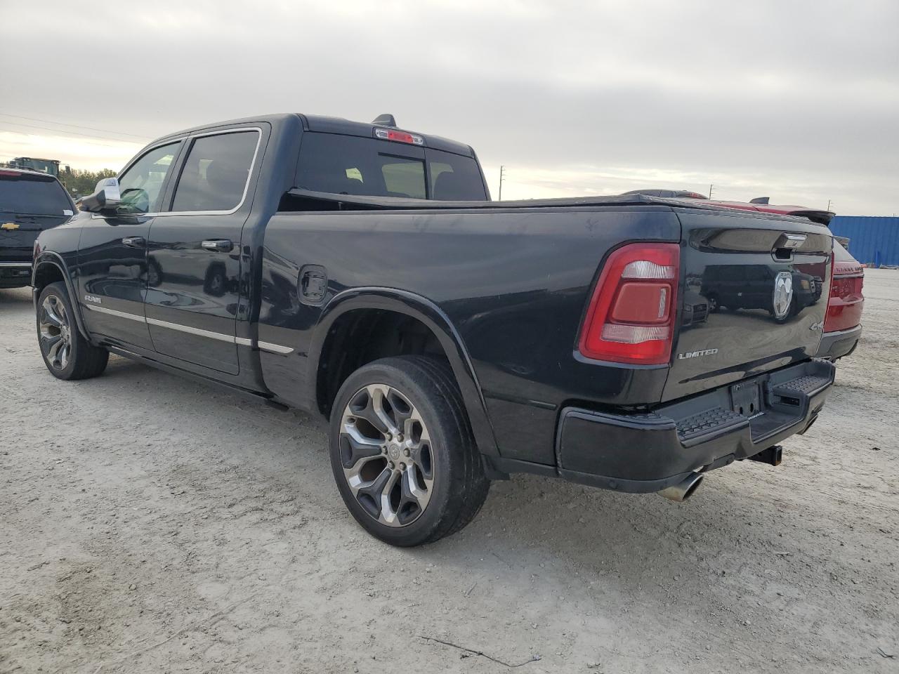 2019 RAM 1500 VIN 1C6SRFPT4KN599824 Copart auction photo, water/flood damage thumbnail 2