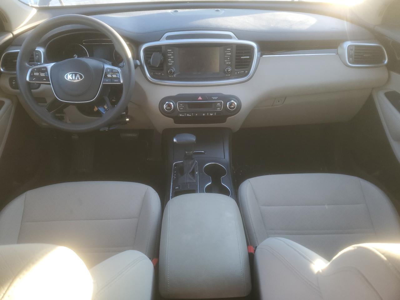 2019 KIA Sorento VIN 5XYPG4A57KG544780 Copart auction photo, mechanical damage thumbnail 8
