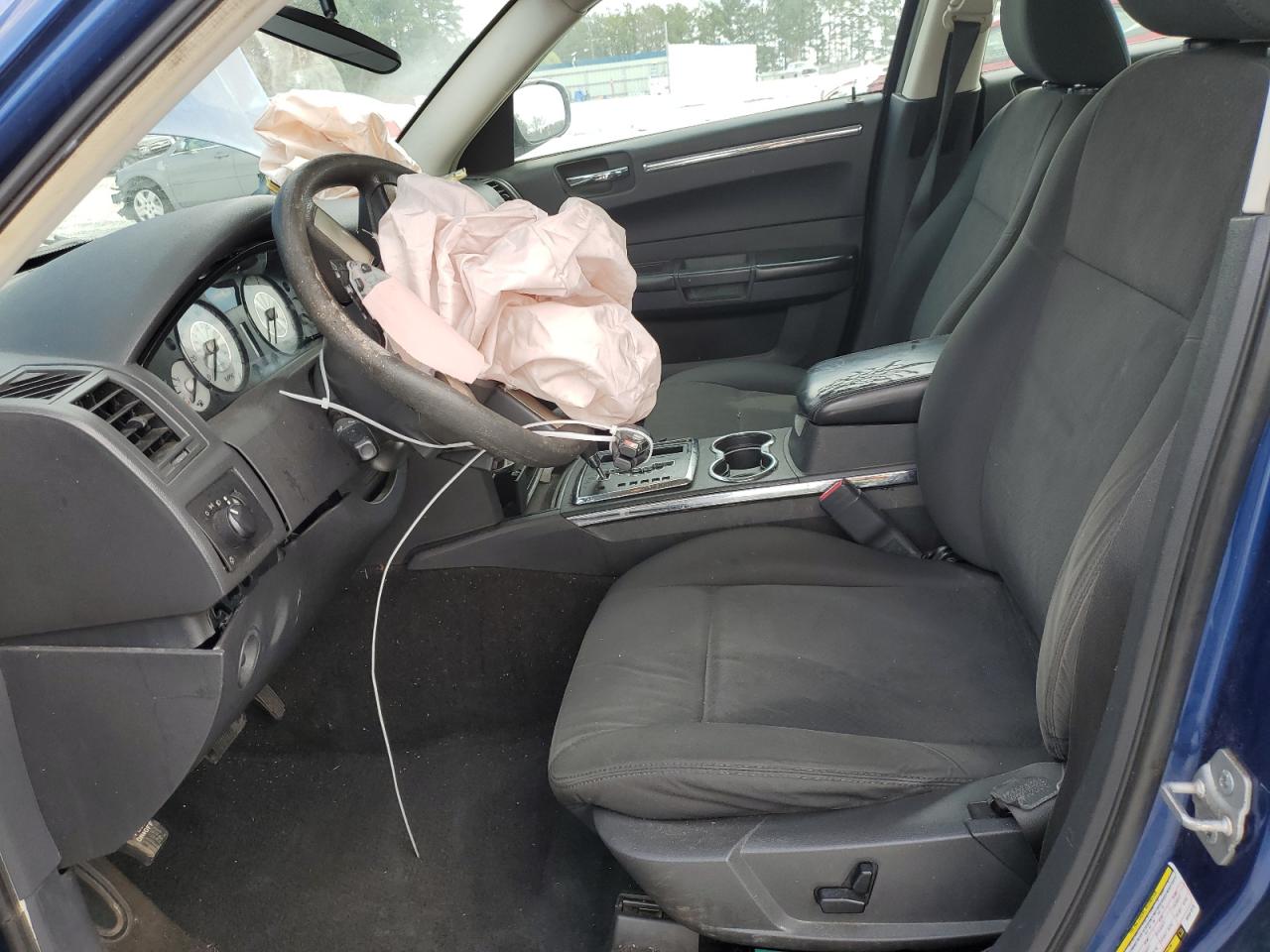 2009 Chrysler 300 VIN 2C3KA43D29H581073 Copart auction photo, front end / mechanical damage thumbnail 7