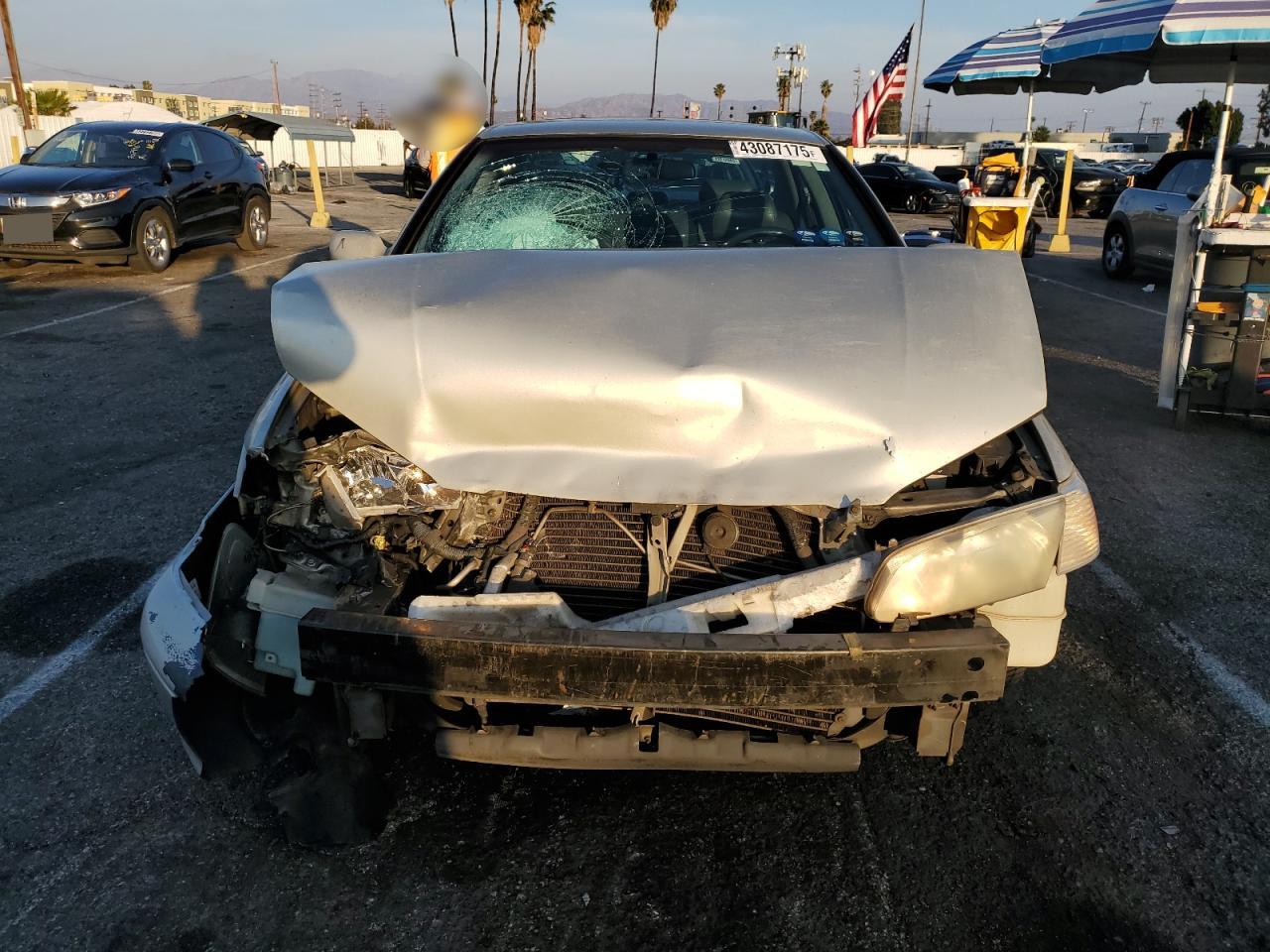 2000 Toyota Camry VIN 4T1BF28K6YU093485 Copart auction photo, front end / minor dent/scratches damage thumbnail 5