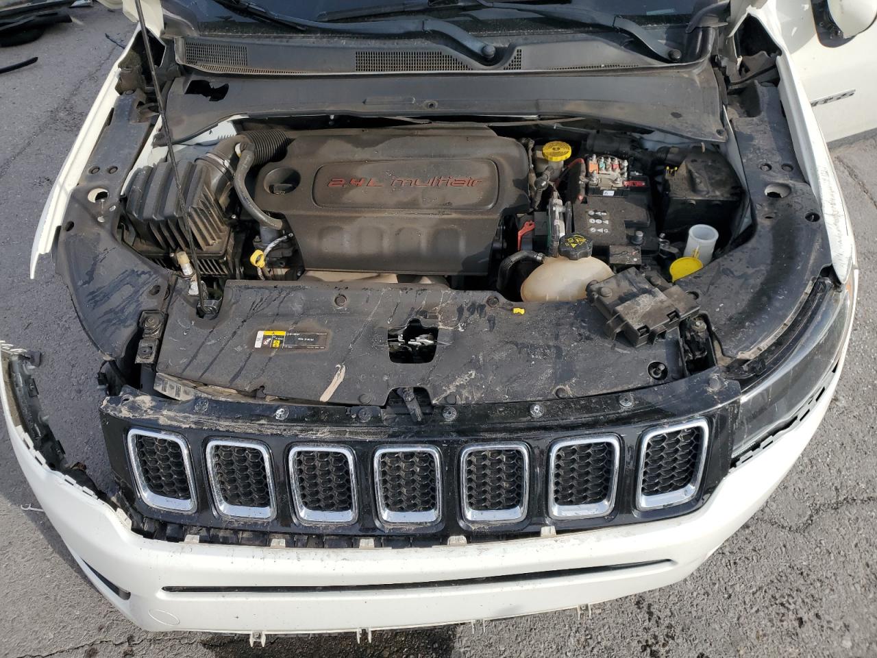 2018 Jeep Compass VIN 3C4NJCBB2JT122401 Copart auction photo, rollover damage thumbnail 13